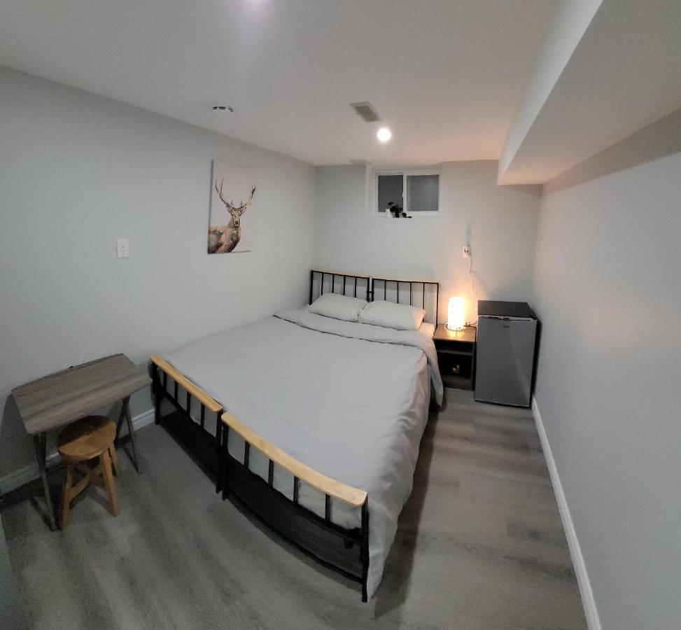 Guest House Basement - Master Bedrooms In Bayview Village Toronto Exterior photo